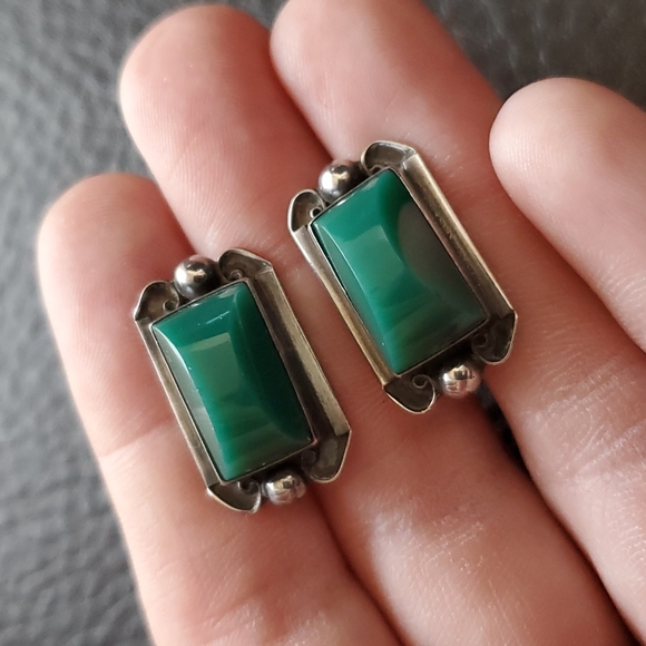 VTG sterling silver screw-back earrings - Picture 1 of 6